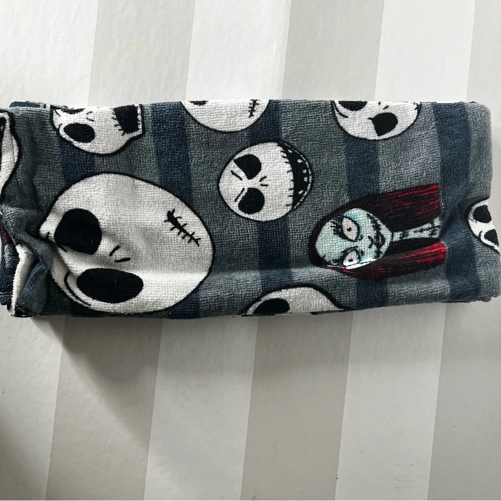 New 2 Pk Nightmare Before Christmas Hand Towels Gift Sally Jack Halloween 2022